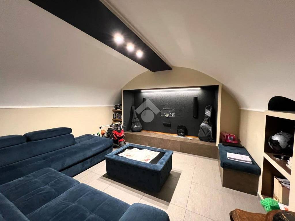 casa indipendente in vendita ad Altamura