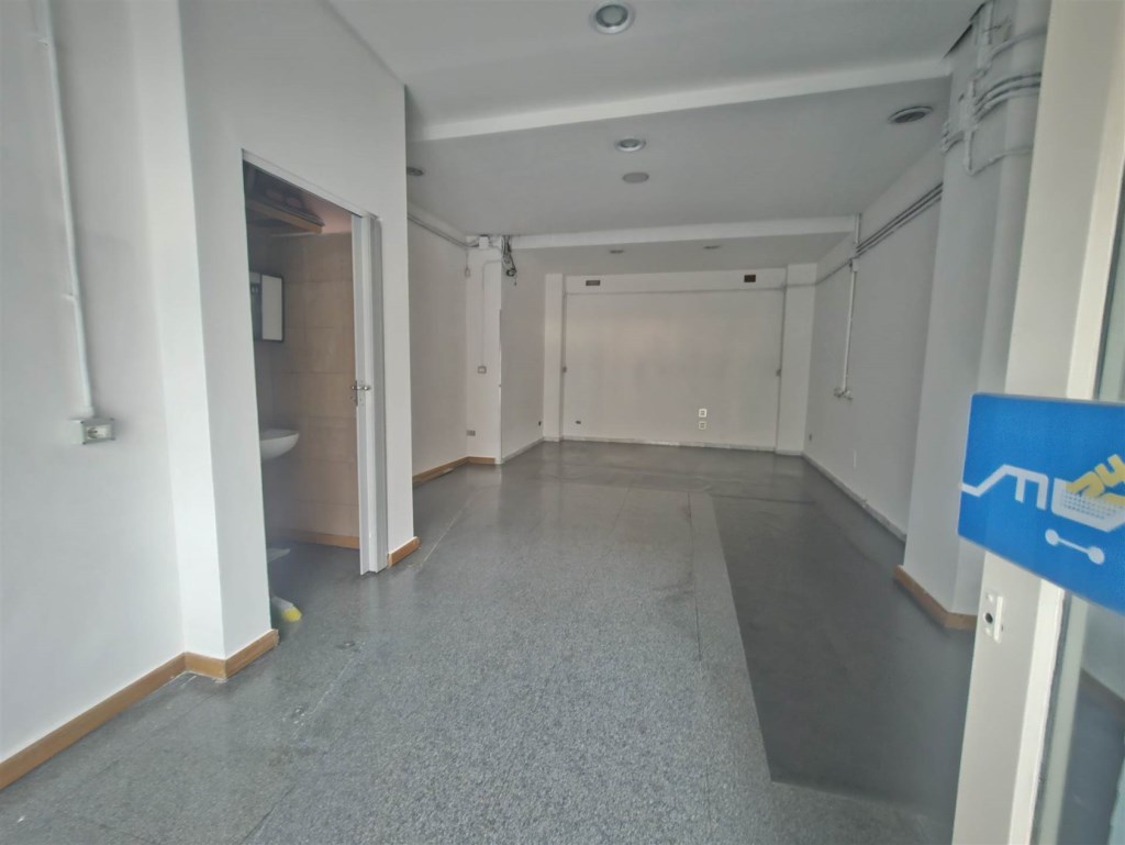 locale commerciale in vendita ad Altamura in zona Centro Storico