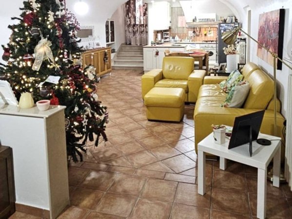 intera palazzina in vendita ad Altamura in zona Centro Storico