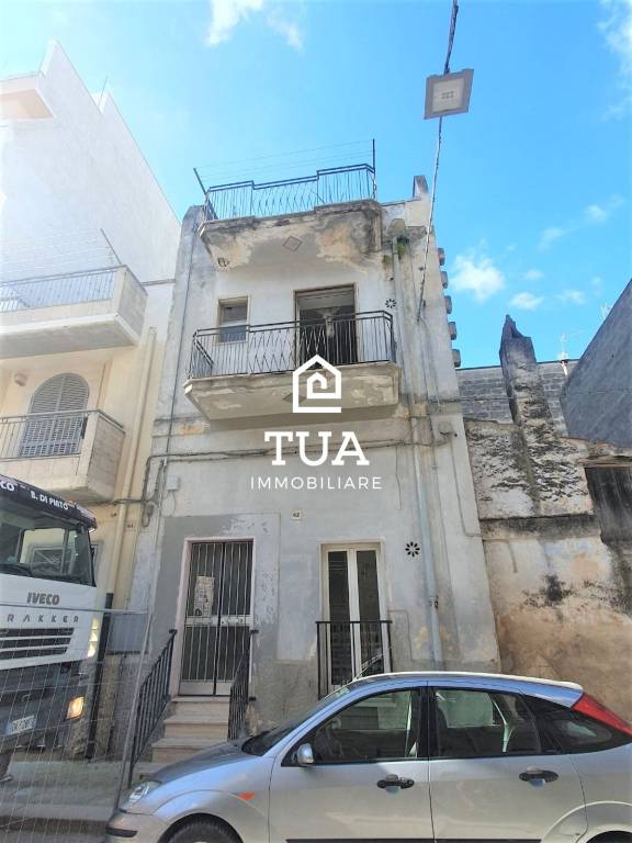 casa indipendente in vendita ad Altamura in zona Centro Storico