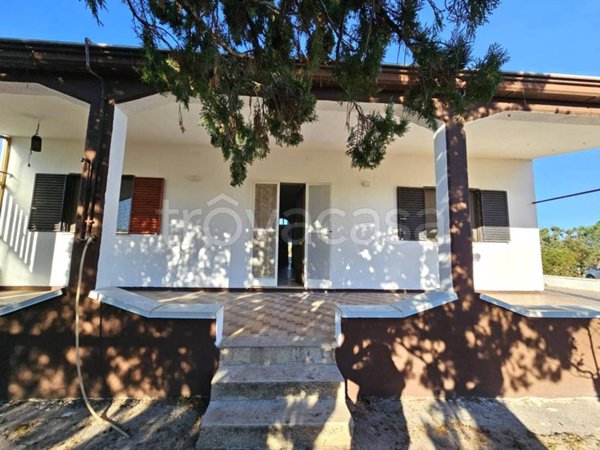 casa indipendente in vendita ad Altamura