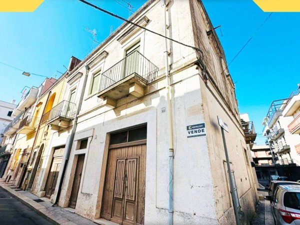 casa semindipendente in vendita ad Altamura in zona Centro Storico