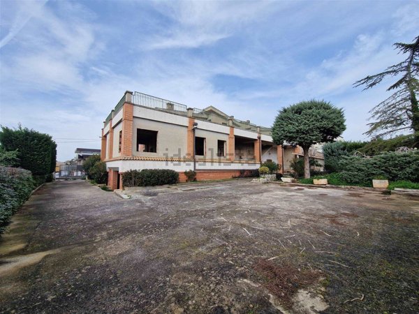 casa indipendente in vendita ad Altamura