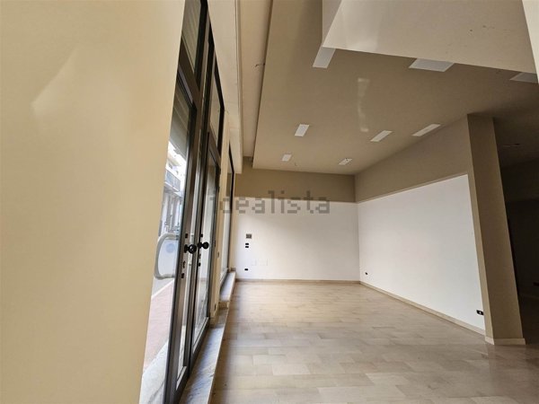 locale commerciale in vendita ad Altamura