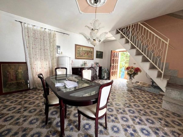 casa indipendente in vendita ad Altamura in zona Centro Storico