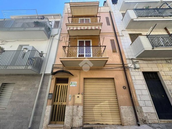 casa indipendente in vendita ad Altamura