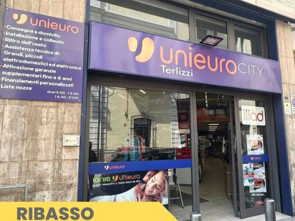negozio in vendita ad Altamura in zona Centro Storico