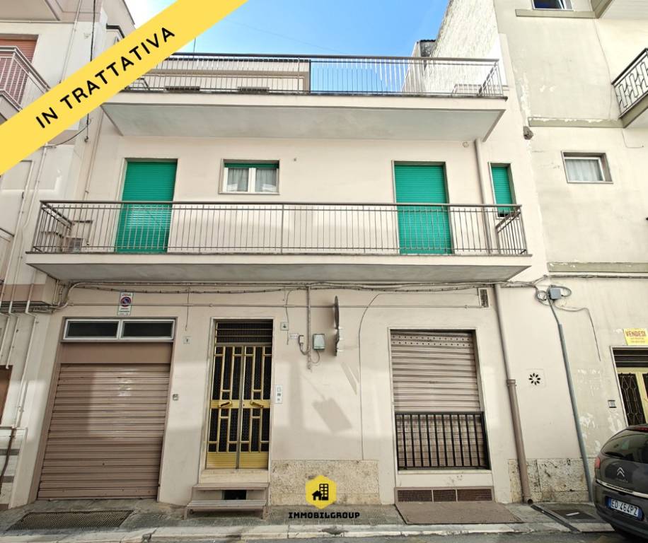 casa indipendente in vendita ad Altamura in zona Centro Storico
