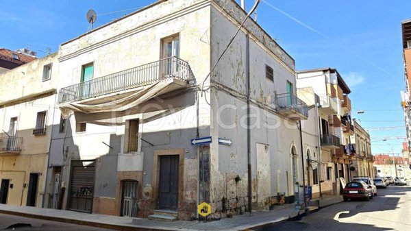 casa indipendente in vendita ad Altamura