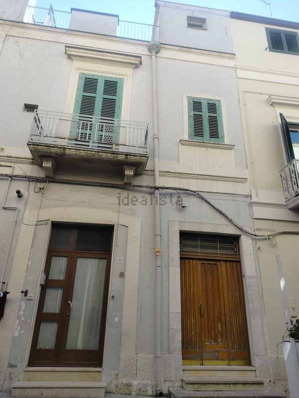 casa indipendente in vendita ad Altamura in zona Centro Storico