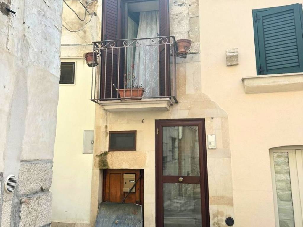 casa indipendente in vendita ad Altamura in zona Centro Storico