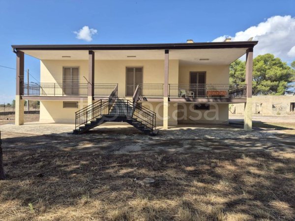 casa indipendente in vendita ad Altamura