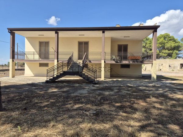 casa indipendente in vendita ad Altamura