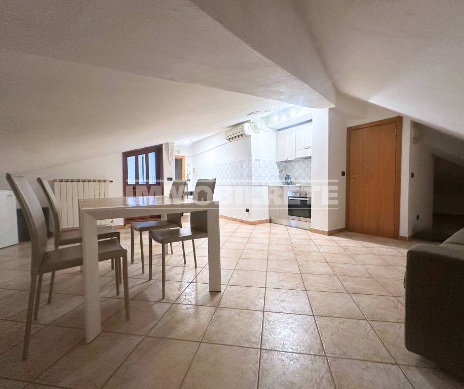 locale commerciale in vendita ad Altamura