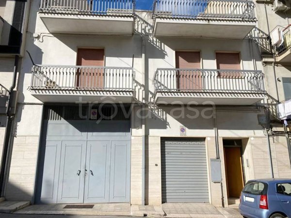 casa indipendente in vendita ad Altamura