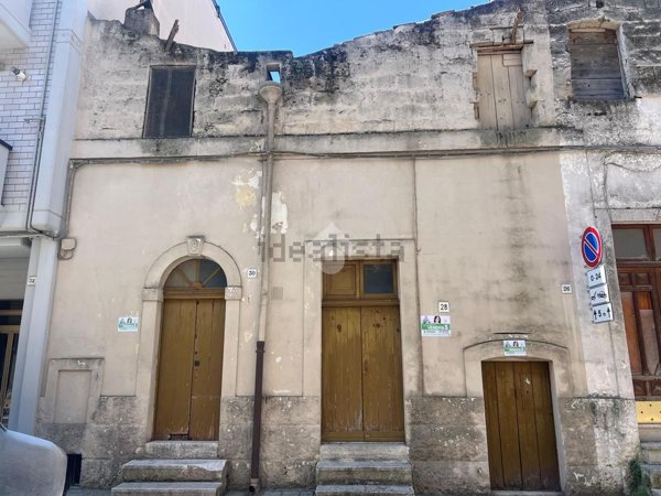 casa indipendente in vendita ad Altamura