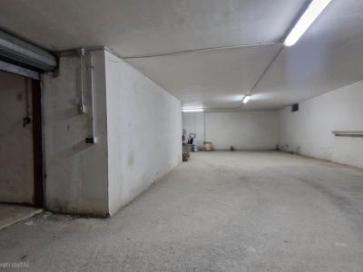 locale commerciale in vendita ad Altamura