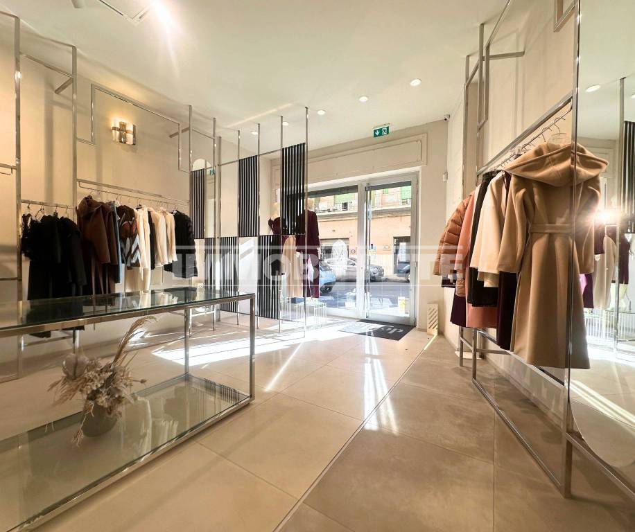 negozio in vendita ad Altamura in zona Centro Storico