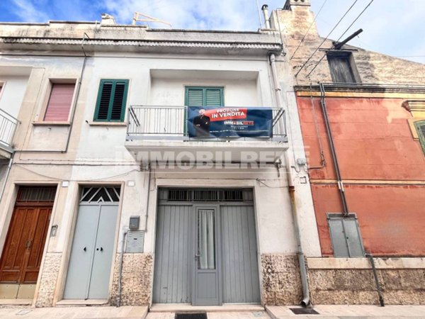 casa indipendente in vendita ad Altamura in zona Centro Storico