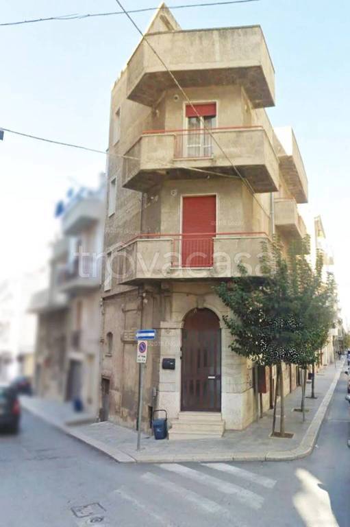 casa indipendente in vendita ad Altamura