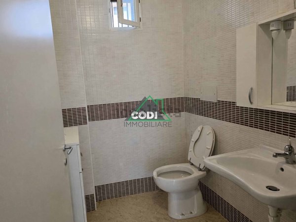 locale commerciale in vendita ad Altamura