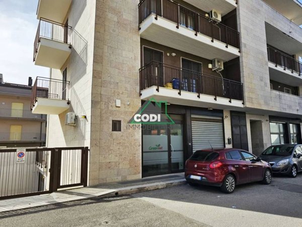 negozio in vendita ad Altamura