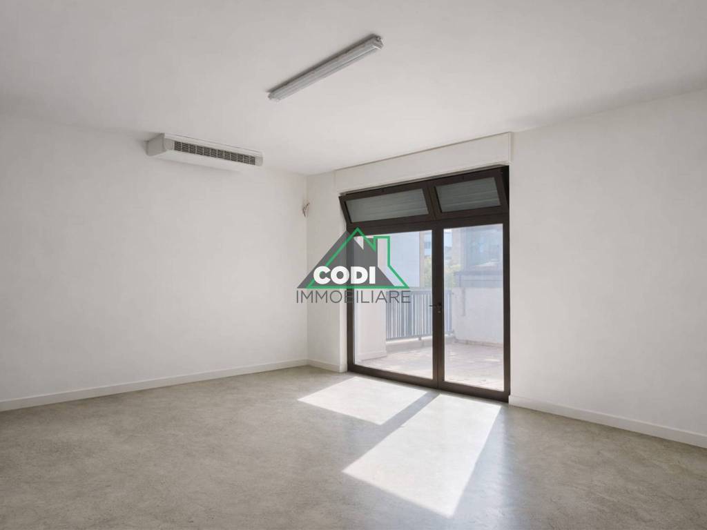 negozio in vendita ad Altamura