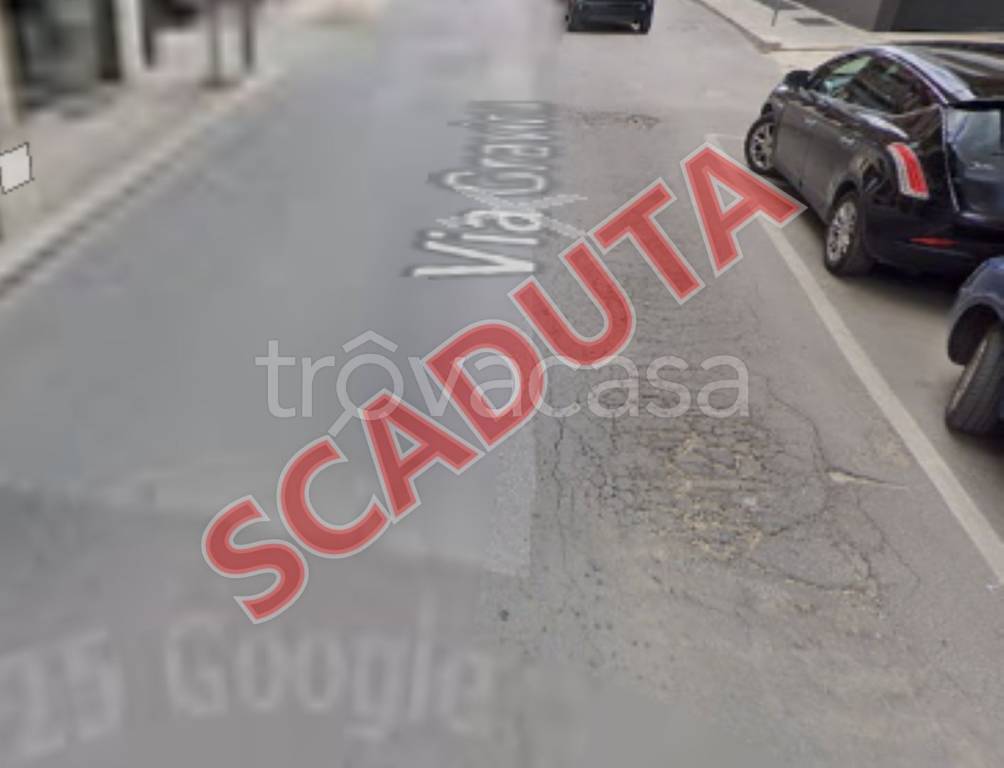 negozio in vendita ad Altamura