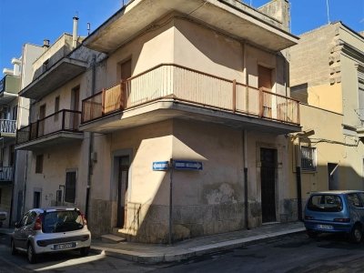 casa indipendente in vendita ad Altamura