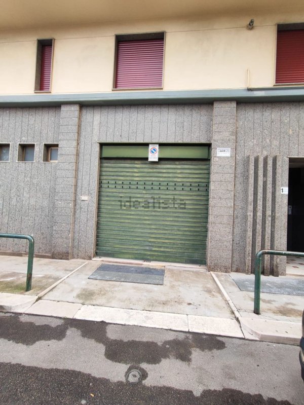locale commerciale in vendita ad Altamura