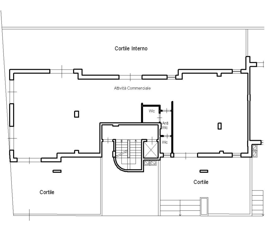 locale commerciale in vendita ad Altamura