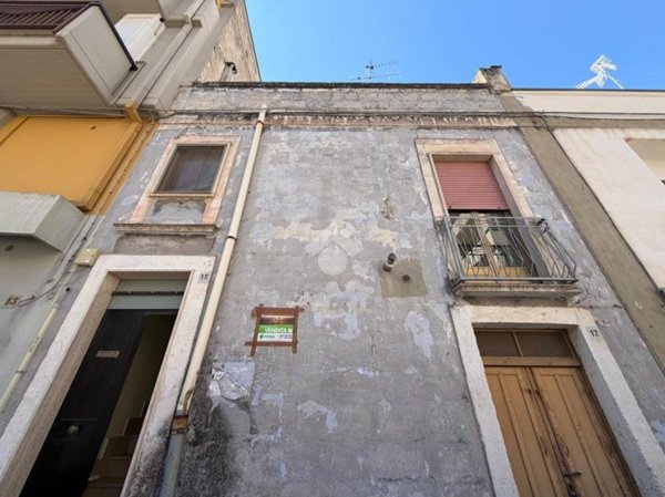 casa indipendente in vendita ad Altamura in zona Centro Storico