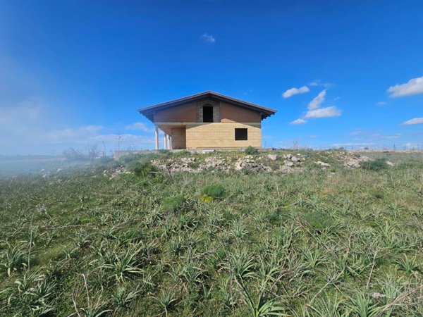 casa indipendente in vendita ad Altamura