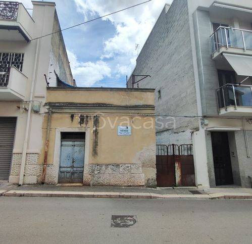 casa indipendente in vendita ad Altamura