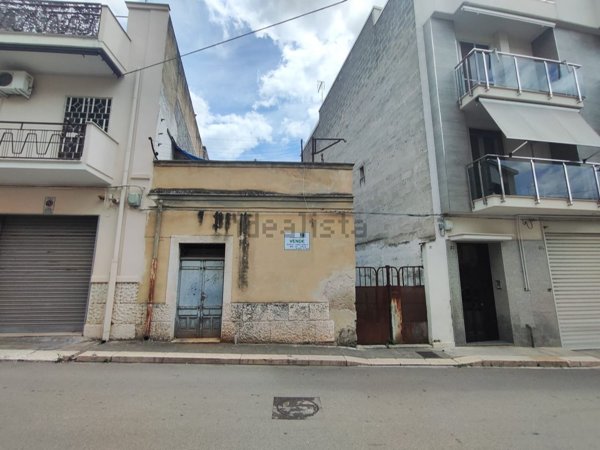 casa indipendente in vendita ad Altamura