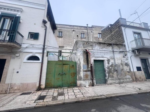 casa indipendente in vendita ad Altamura in zona Centro Storico