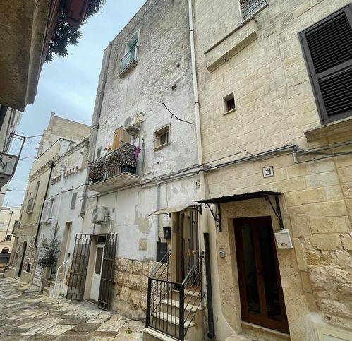 casa indipendente in vendita ad Altamura in zona Centro Storico
