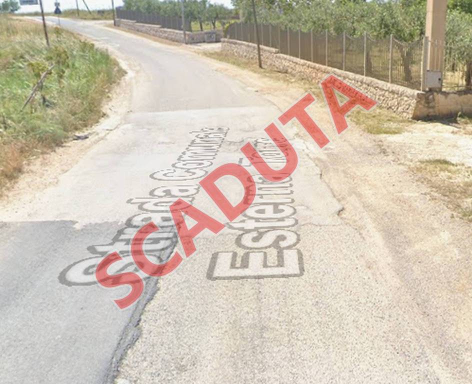 locale commerciale in vendita ad Altamura