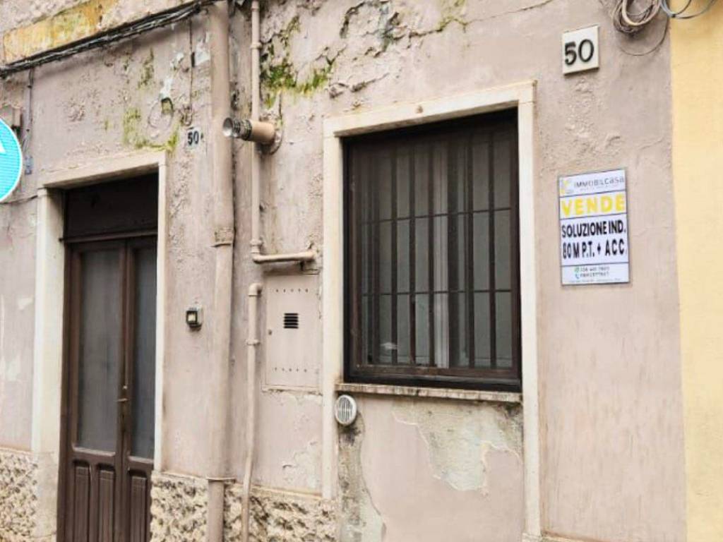 casa indipendente in vendita ad Altamura in zona Centro Storico