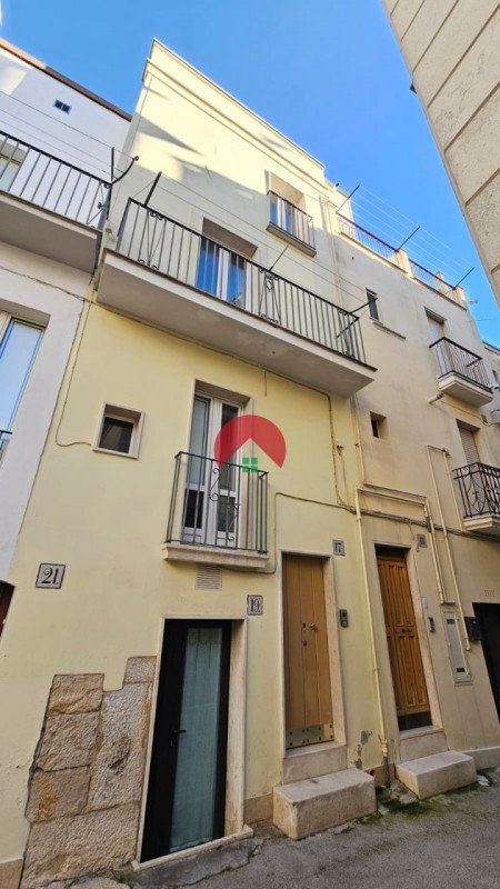 casa indipendente in vendita ad Altamura in zona Centro Storico