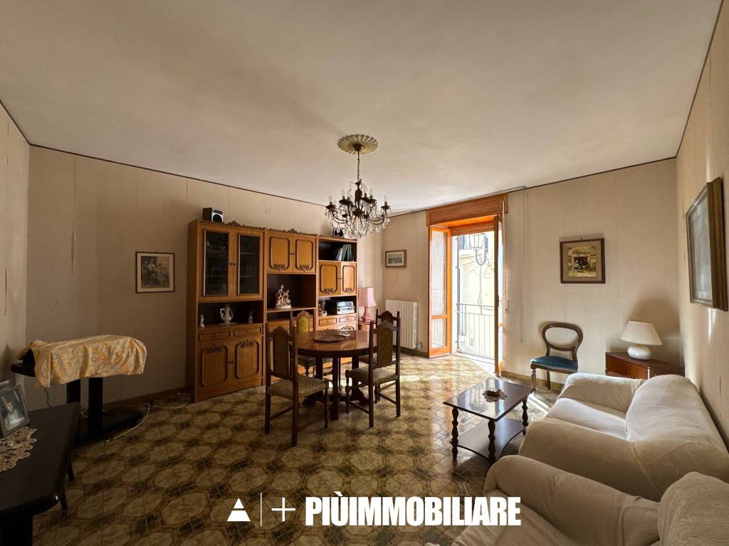 casa indipendente in vendita ad Altamura in zona Centro Storico