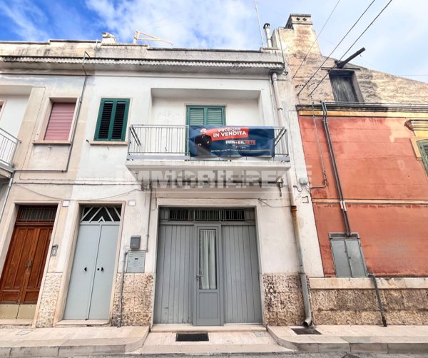 casa indipendente in vendita ad Altamura in zona Centro Storico