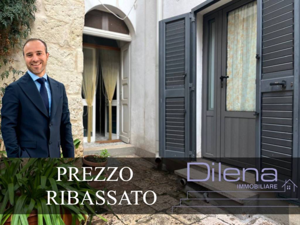 casa indipendente in vendita ad Altamura in zona Centro Storico
