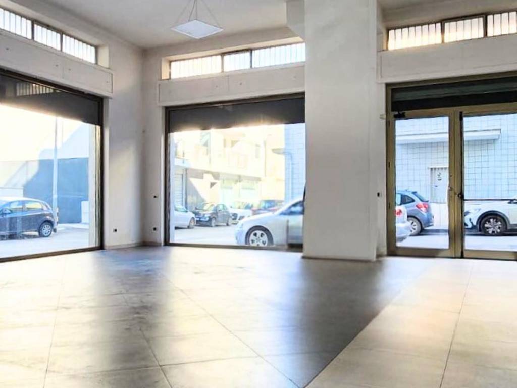 negozio in vendita ad Altamura