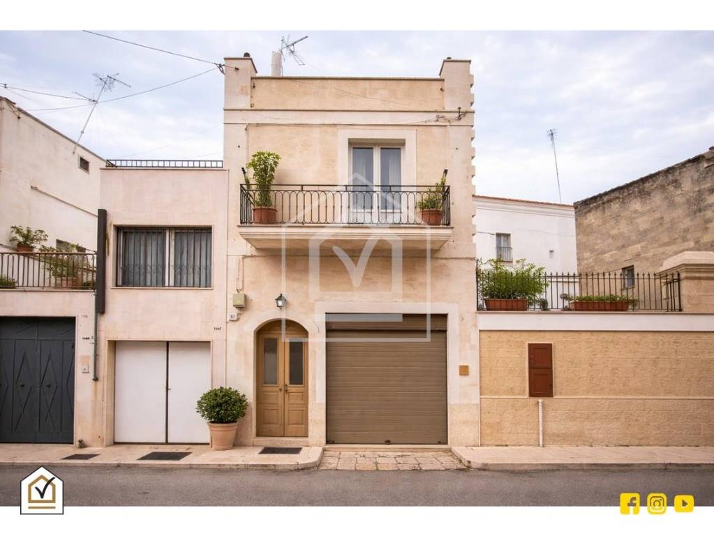 casa indipendente in vendita ad Altamura in zona Centro Storico