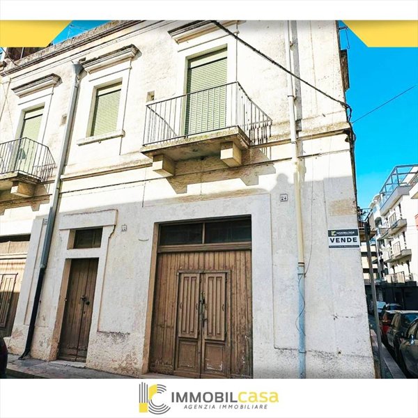 casa semindipendente in vendita ad Altamura in zona Centro Storico