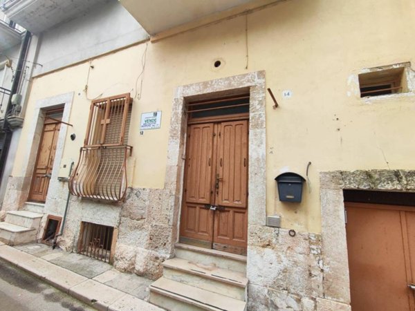 casa indipendente in vendita ad Altamura