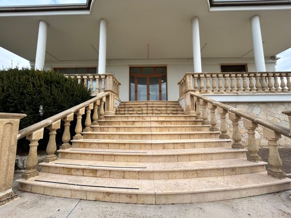 casa indipendente in vendita ad Altamura
