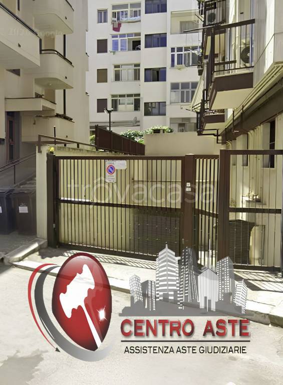 locale commerciale in vendita ad Altamura