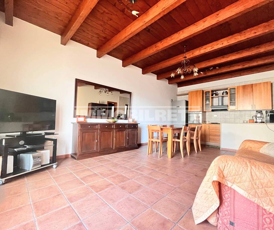 casa indipendente in vendita ad Altamura